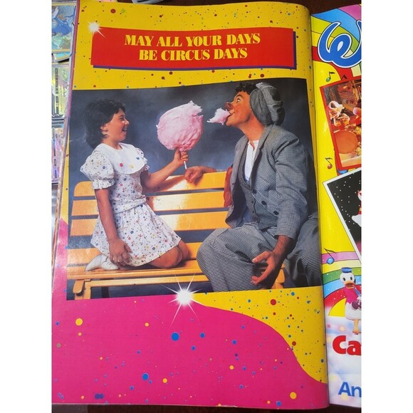 Ringling Bros Barnum and Bailey Souvenir Program and Magazine 121st Edition 1991 - Picture 8 of 9